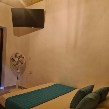 Hotel Alcazar Real Utica Εξωτερικό φωτογραφία