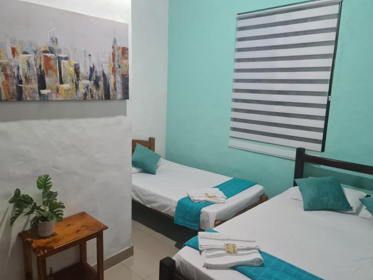 Hotel Alcazar Real Utica Εξωτερικό φωτογραφία