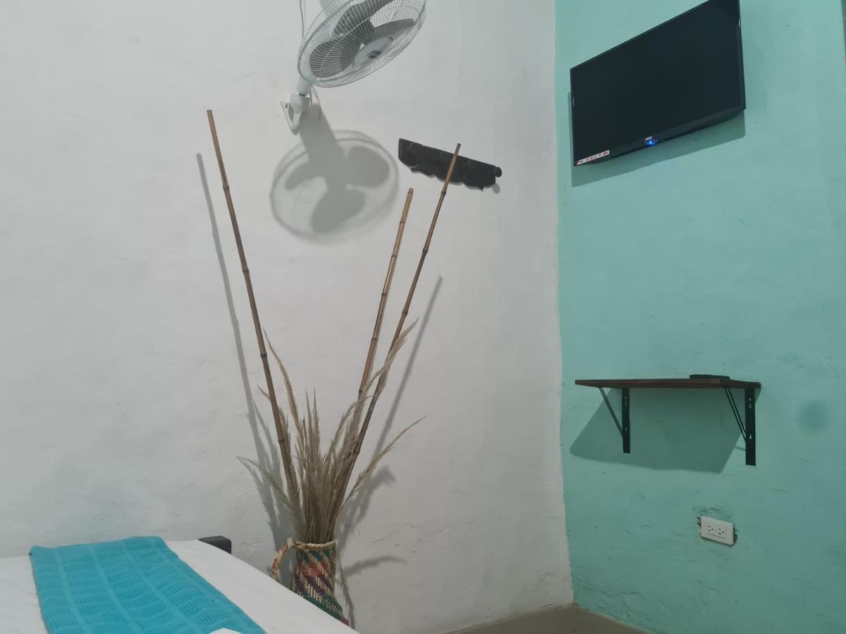 Hotel Alcazar Real Utica Εξωτερικό φωτογραφία