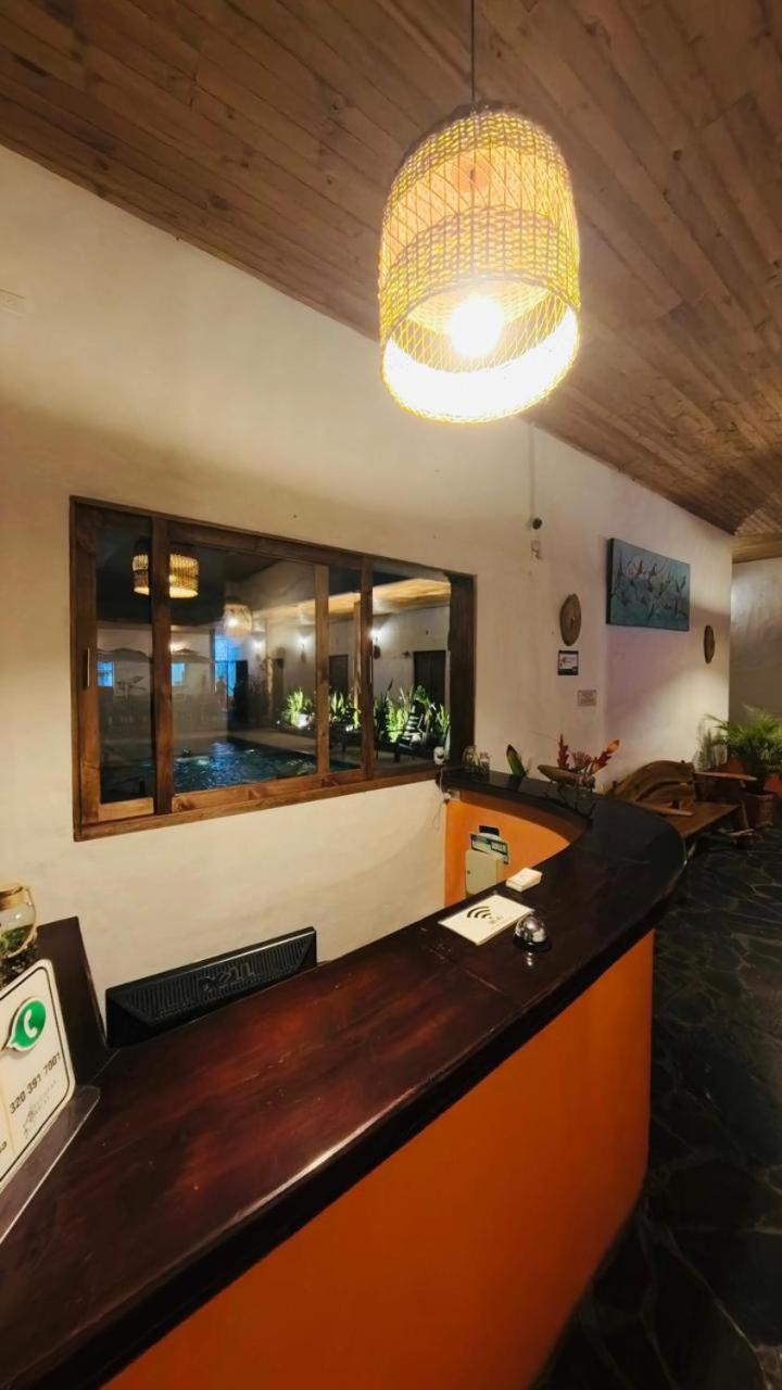 Hotel Alcazar Real Utica Εξωτερικό φωτογραφία